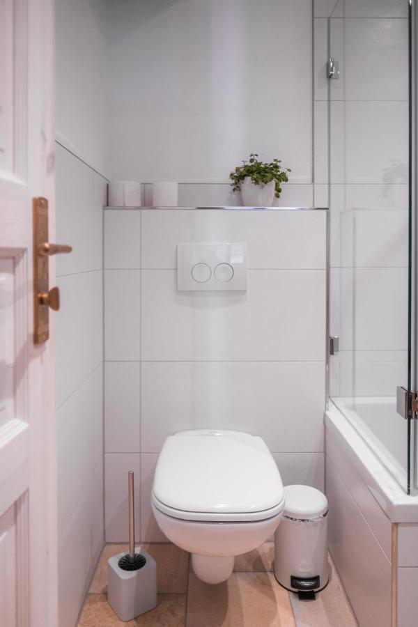 Historische Wohnung Mit Gehobenem Ambiente Walting Luaran gambar