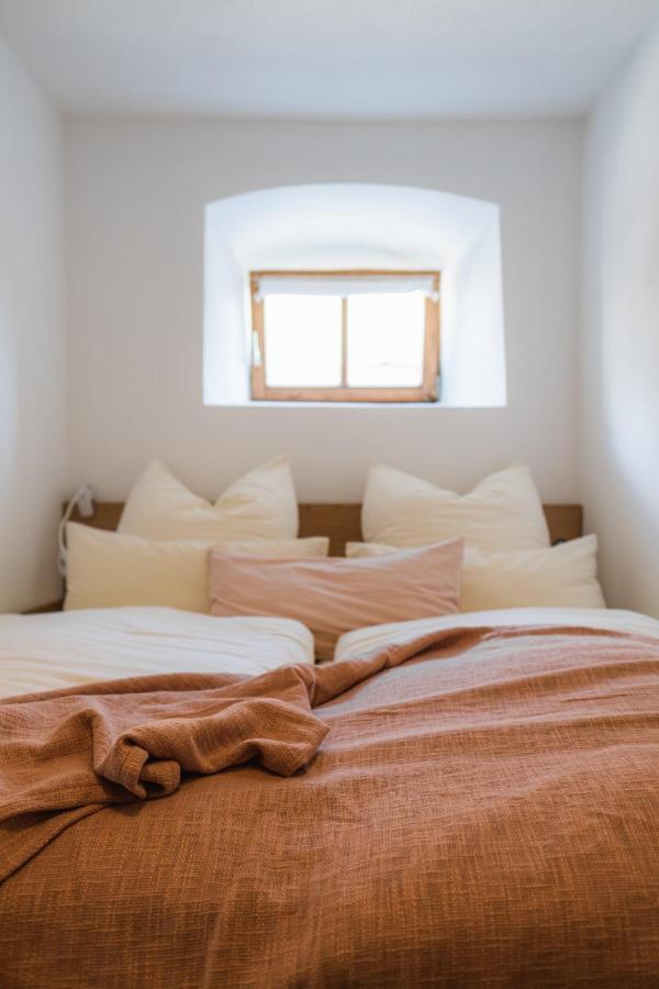 Historische Wohnung Mit Gehobenem Ambiente Walting Luaran gambar