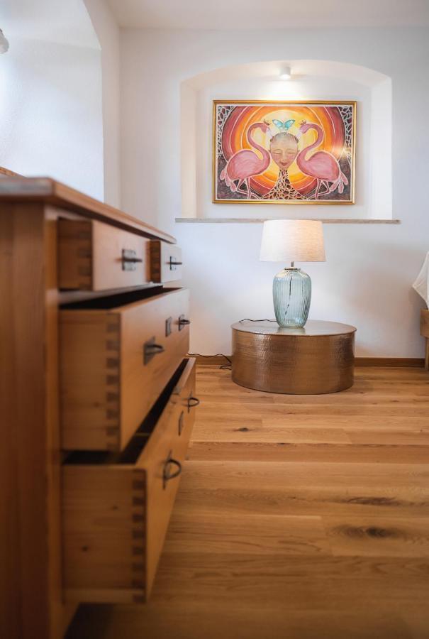 Historische Wohnung Mit Gehobenem Ambiente Walting Luaran gambar