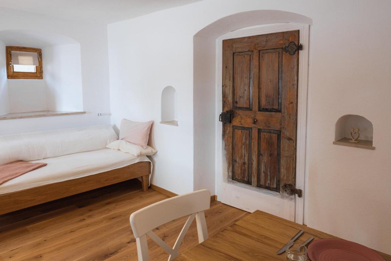 Historische Wohnung Mit Gehobenem Ambiente Walting Luaran gambar