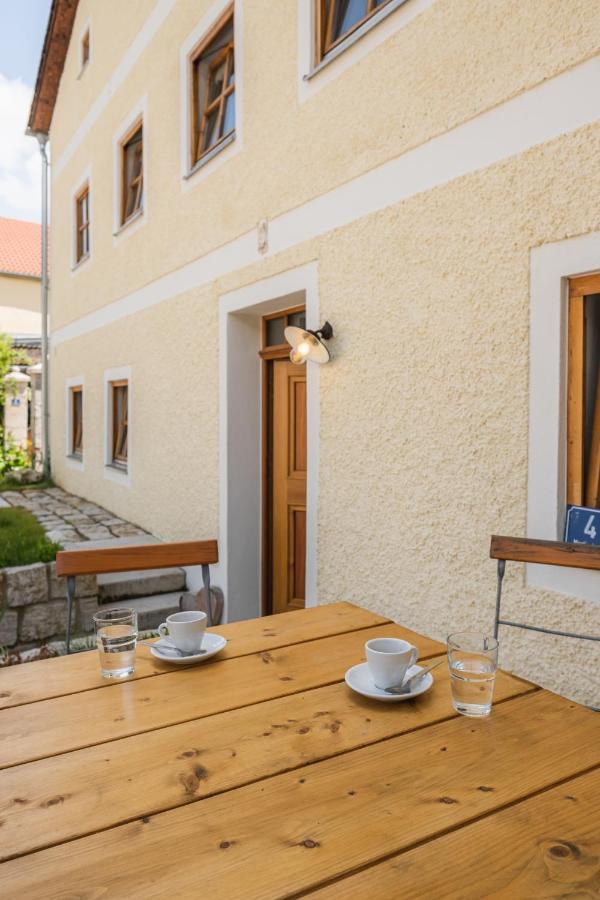 Historische Wohnung Mit Gehobenem Ambiente Walting Luaran gambar