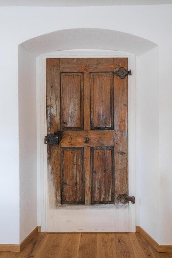 Historische Wohnung Mit Gehobenem Ambiente Walting Luaran gambar